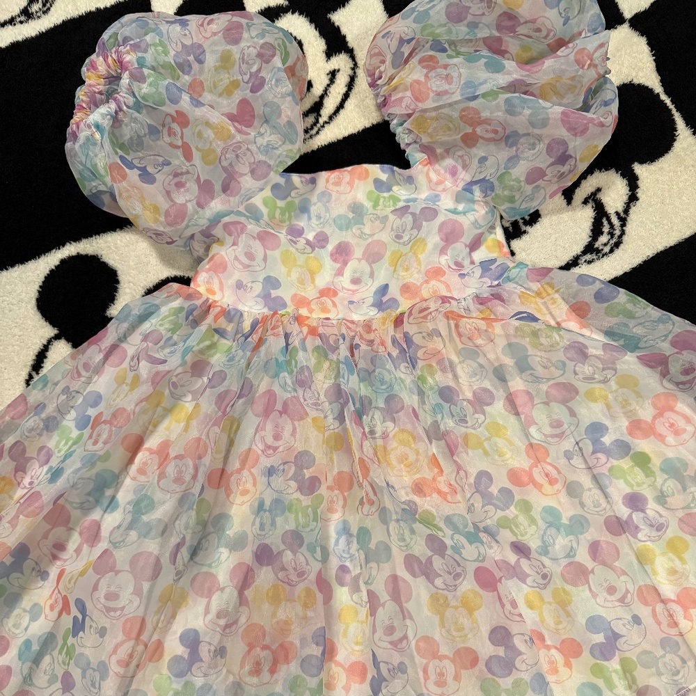 Wild rich kids party dress